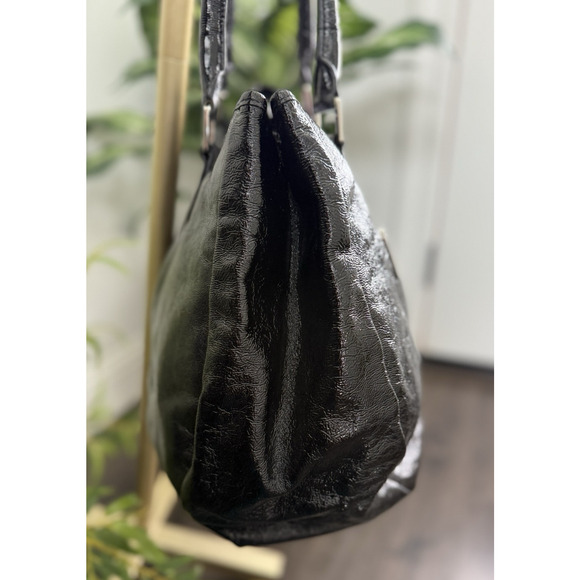 HOBO Black Patent Leather Large Double Handle Purse Magnetic Closure Pockets - Picture 5 of 16